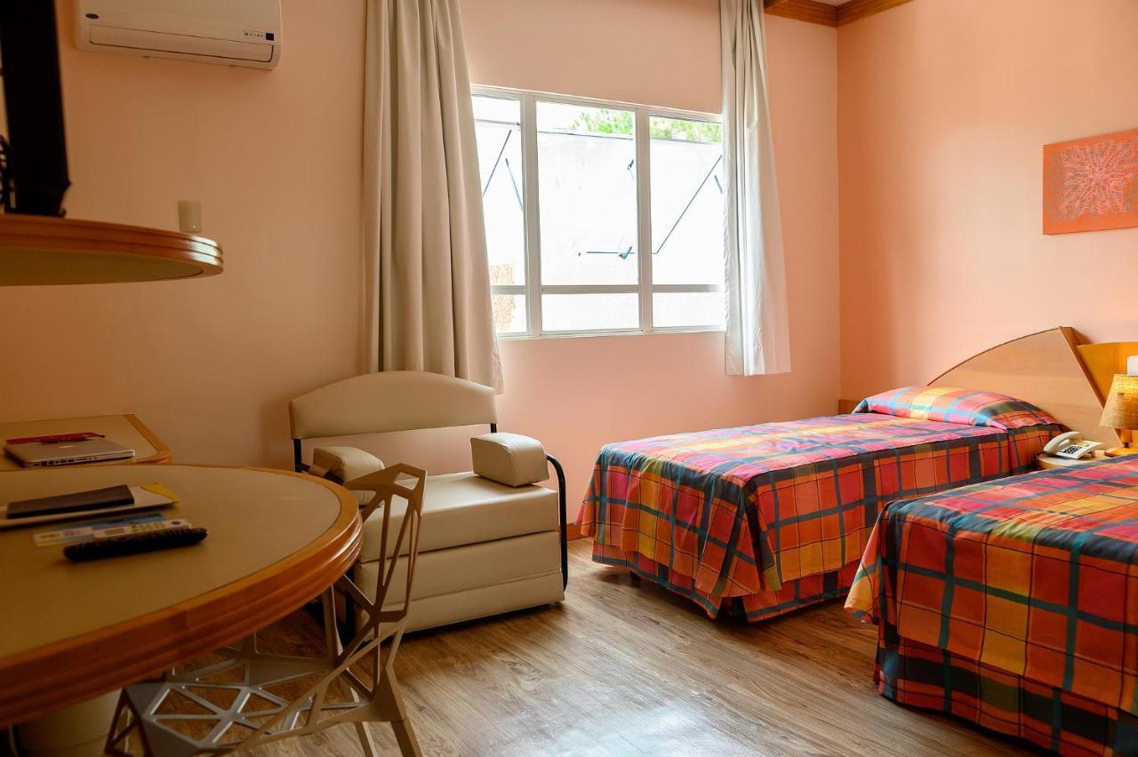 Solis Praia Hotel Itapema Bagian luar foto